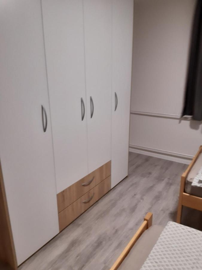 Appartement Tomy à Travnik Extérieur photo